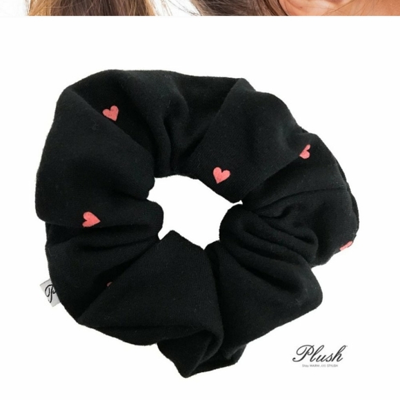 Plush Apparel Fleece-Lined Robe Tiny Pink Hearts - Picture 4 of 8